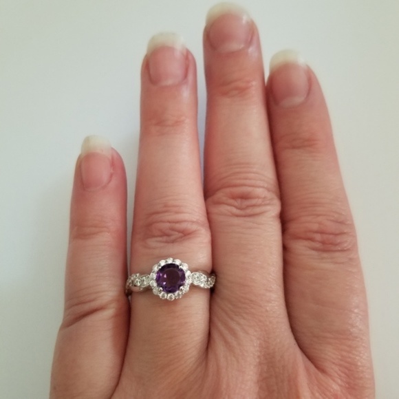 Sterling & Natural Amethyst Ring - Picture 7 of 8